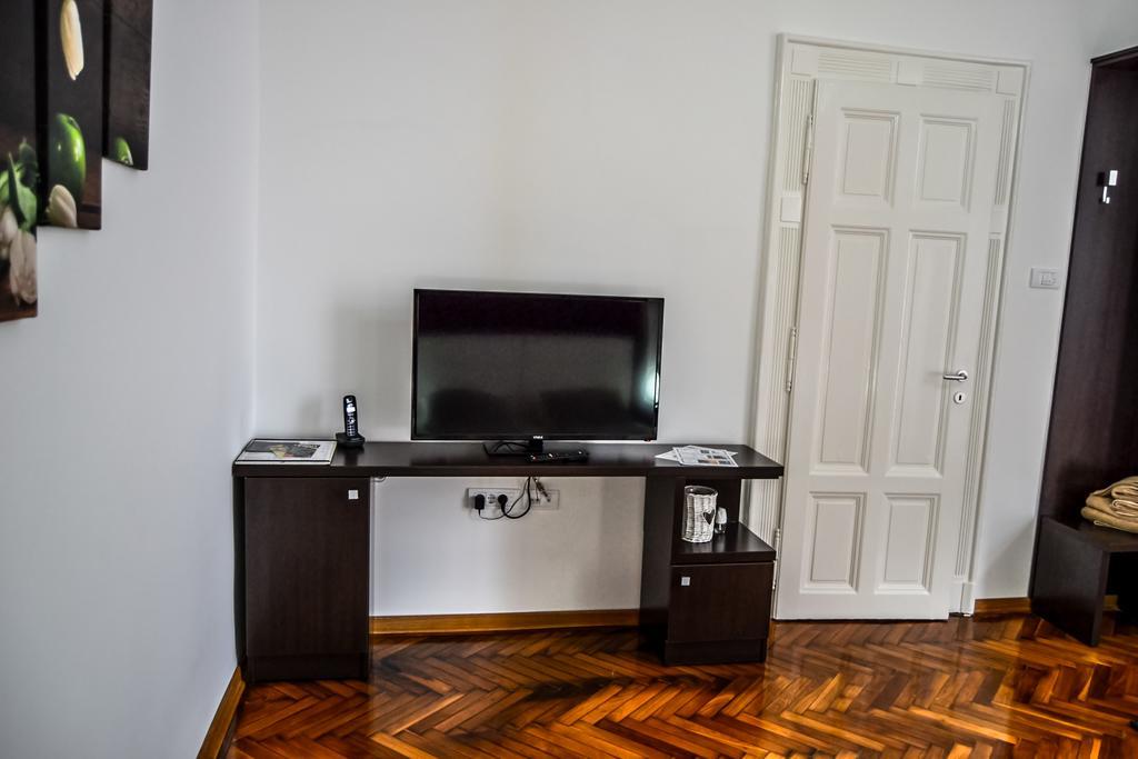 Modena Apartments Novi Sad Ruang foto